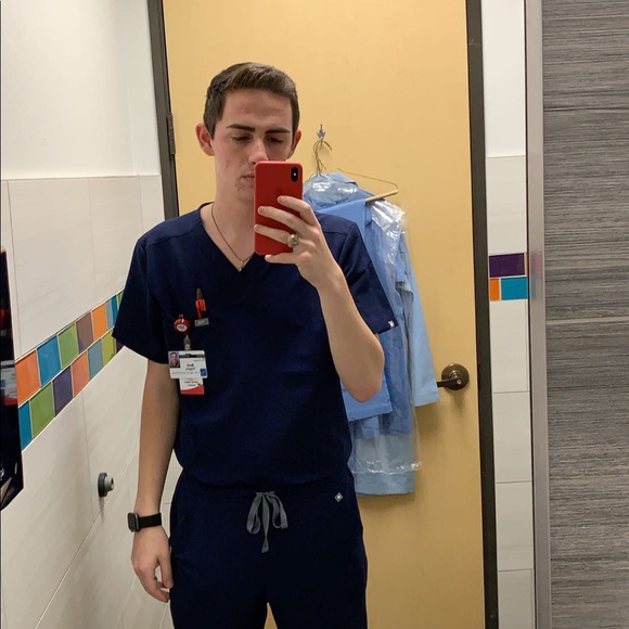 Meet your Posher, Brett - Picture 4 of 4